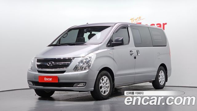 Hyundai Grand Starex 5-Seater VAN CVX Luxury