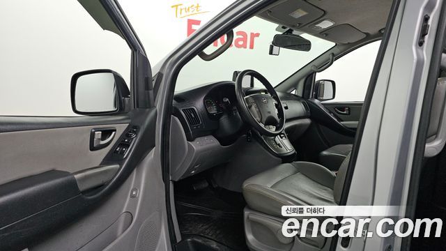 Hyundai Grand Starex 5-Seater VAN CVX Luxury 2014 — фото 10