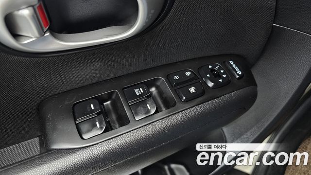 Kia Soul 1.6 GDi Trendy 2016 — фото 13