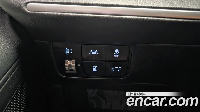 Hyundai Grandeur (IG) 2.5 Premium 2023 — фото 19