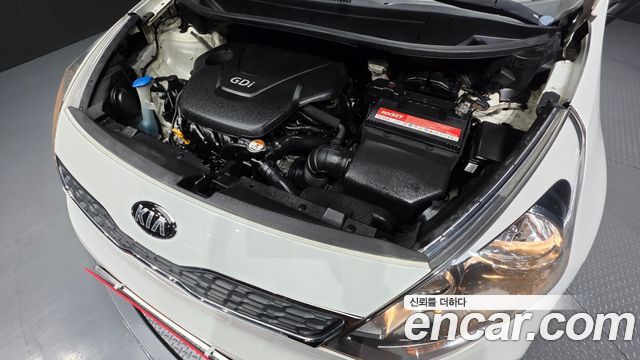 Kia Pride 1.6 GDI Hatchback Prestige 2013 — фото 6