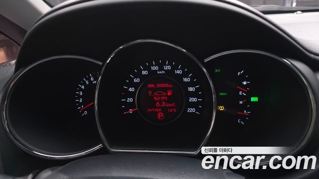 Kia Pride 1.6 GDI Hatchback Prestige 2013 — фото 8