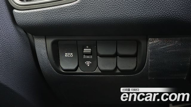 Kia Pride 1.6 GDI Hatchback Prestige 2013 — фото 17