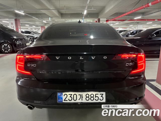 Volvo S90 D5 AWD Momentum 2019 — фото 2