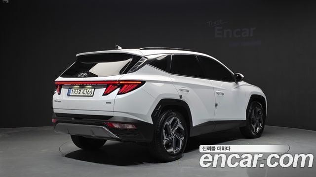 Hyundai Tucson (NX4) Gasoline 1.6 Turbo 4WD Inspiration 2023 — фото 2