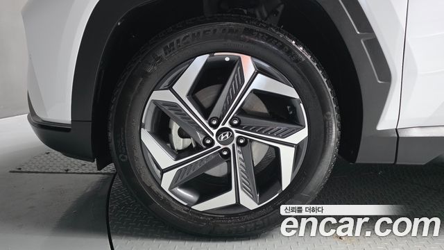 Hyundai Tucson (NX4) Gasoline 1.6 Turbo 4WD Inspiration 2023 — фото 5