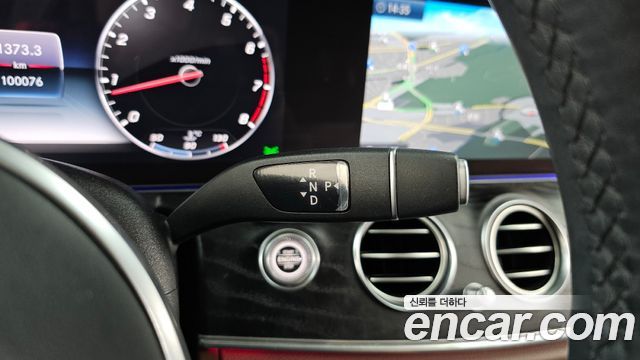 Mercedes-Benz E-Class (W213) E300 4MATIC Avnatgarde 2019 — фото 9