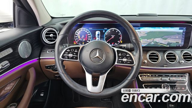 Mercedes-Benz E-Class (W213) E300 4MATIC Avnatgarde 2019 — фото 17