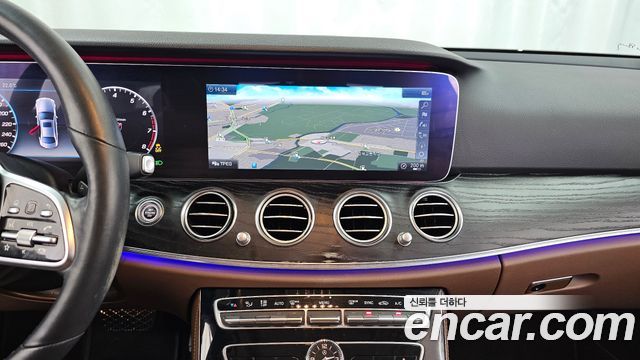 Mercedes-Benz E-Class (W213) E300 4MATIC Avnatgarde 2019 — фото 18