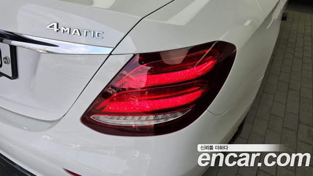 Mercedes-Benz E-Class (W213) E300 4MATIC Avnatgarde 2019 — фото 29
