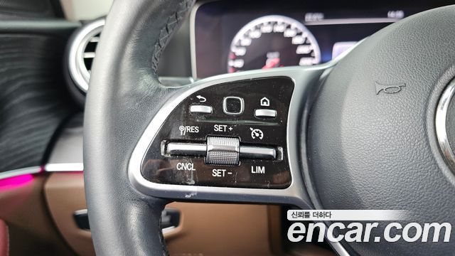 Mercedes-Benz E-Class (W213) E300 4MATIC Avnatgarde 2019 — фото 38
