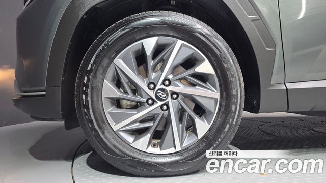 Hyundai Tucson (NX4) Gasoline 1.6 Turbo 2WD Premium 2023 — фото 5