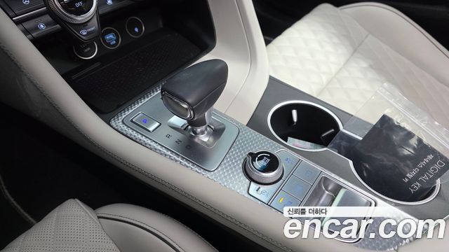 Genesis G70 Gasoline 2.0T 2WD 2023 — фото 9