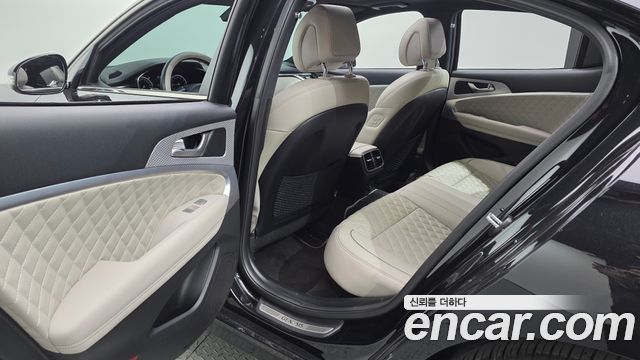 Genesis G70 Gasoline 2.0T 2WD 2023 — фото 11