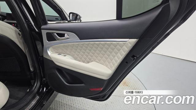 Genesis G70 Gasoline 2.0T 2WD 2023 — фото 25