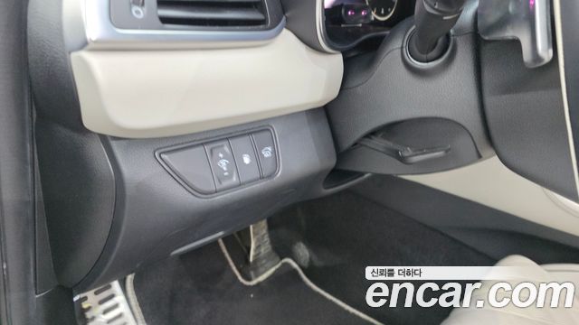 Genesis G70 Gasoline 2.0T 2WD 2023 — фото 28
