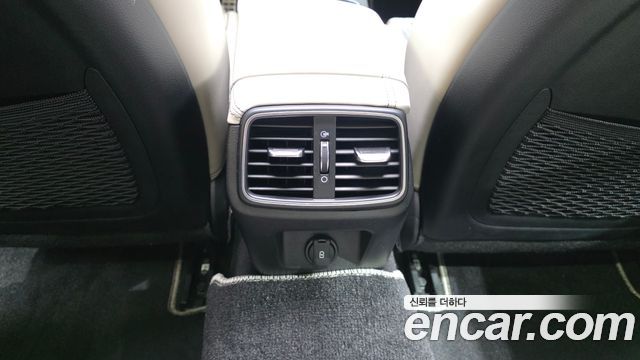 Genesis G70 Gasoline 2.0T 2WD 2023 — фото 35