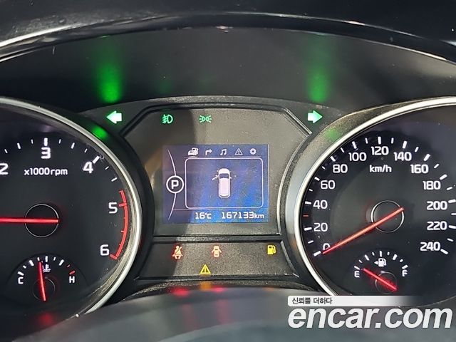 Kia Carnival 9-seater Prestige 2015 — фото 7