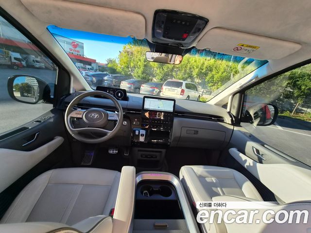 Hyundai Staria L3.5 Lounge 9-Seater Inspiration 2024 — фото 7