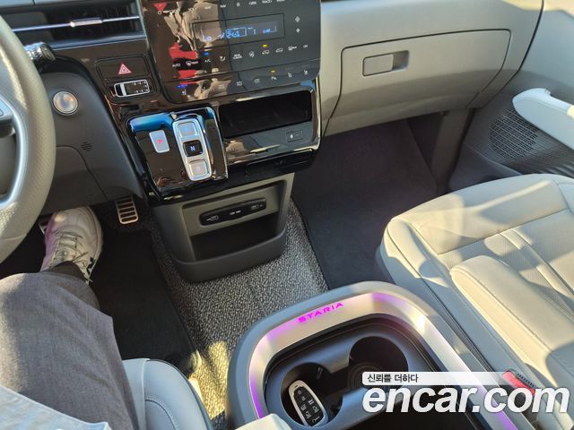 Hyundai Staria L3.5 Lounge 9-Seater Inspiration 2024 — фото 9