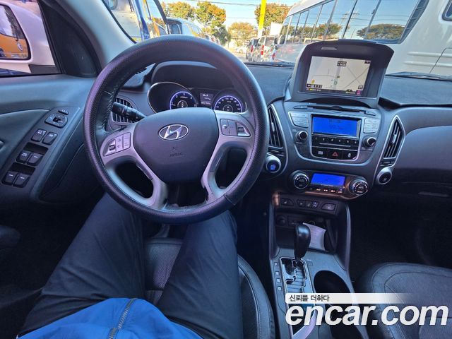 Hyundai Tucson ix Diesel 4WD LX20 Premier 2013 — фото 6