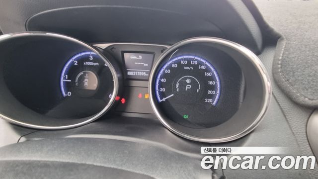 Hyundai Tucson ix Diesel 4WD LX20 Premier 2013 — фото 17