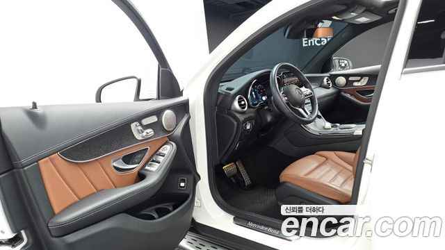 Mercedes-Benz GLC-Class (X253) GCL300 4MATIC Coupe 2023 — фото 10