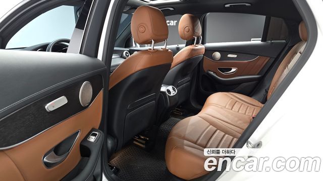 Mercedes-Benz GLC-Class (X253) GCL300 4MATIC Coupe 2023 — фото 11