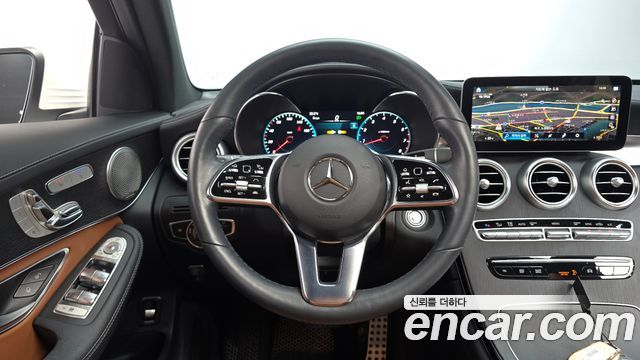 Mercedes-Benz GLC-Class (X253) GCL300 4MATIC Coupe 2023 — фото 12