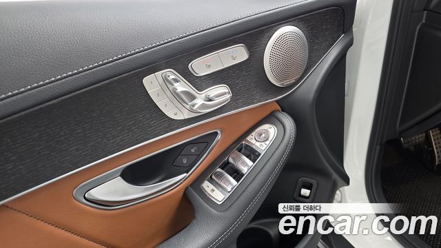Mercedes-Benz GLC-Class (X253) GCL300 4MATIC Coupe 2023 — фото 20