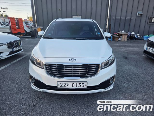 Kia Carnival 9-seater Prestige 2015 — фото 2