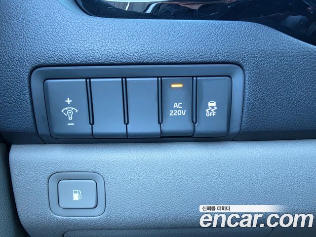 Kia Carnival 9-seater Prestige 2015 — фото 18