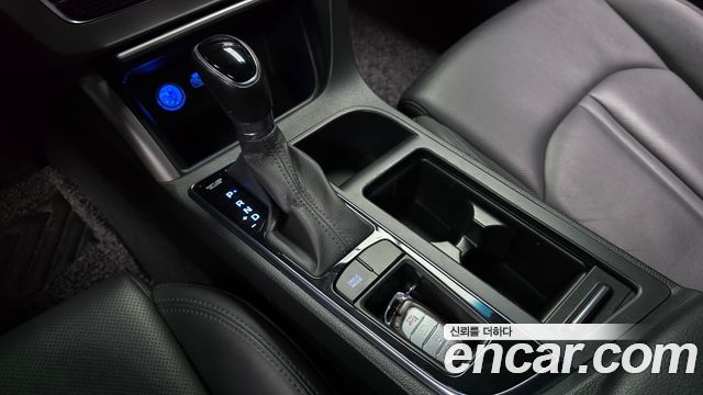 Hyundai Sonata (LF) 2.0 Smart 2015 — фото 9