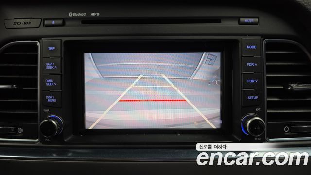 Hyundai Sonata (LF) 2.0 Smart 2015 — фото 15
