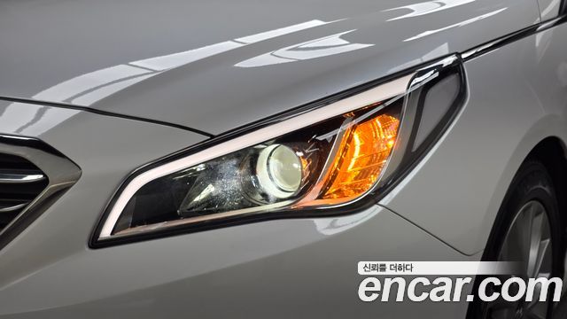 Hyundai Sonata (LF) 2.0 Smart 2015 — фото 22