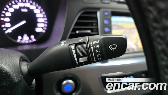 Hyundai Sonata (LF) 2.0 Smart 2015 — фото 31