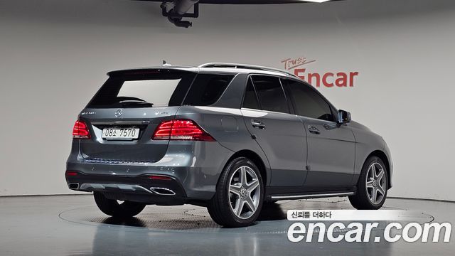 Mercedes-Benz GLE-Class (W166) GLE350 d 4MATIC Premium 2018 — фото 2