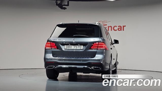Mercedes-Benz GLE-Class (W166) GLE350 d 4MATIC Premium 2018 — фото 4