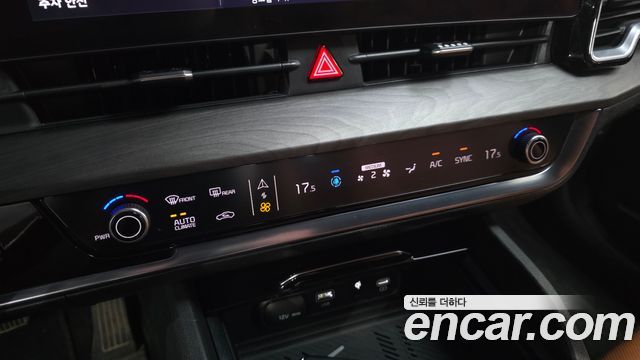 Kia Sportage (V) Diesel 2.0 2WD Signature Gravity 2022 — фото 17