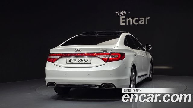 Hyundai Grandeur (HG) HG220 Diesel Premium 2015 — фото 4