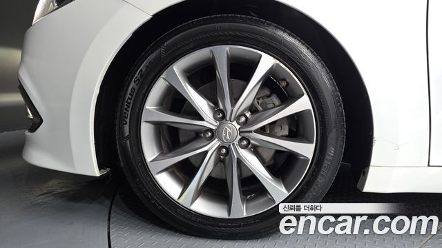 Hyundai Grandeur (HG) HG220 Diesel Premium 2015 — фото 5