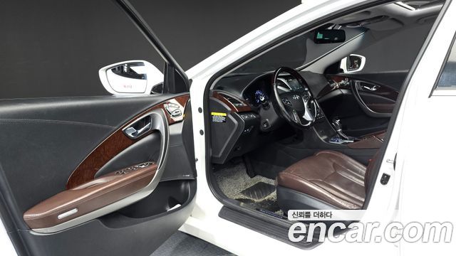 Hyundai Grandeur (HG) HG220 Diesel Premium 2015 — фото 10
