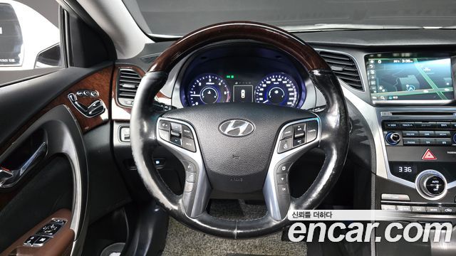 Hyundai Grandeur (HG) HG220 Diesel Premium 2015 — фото 12