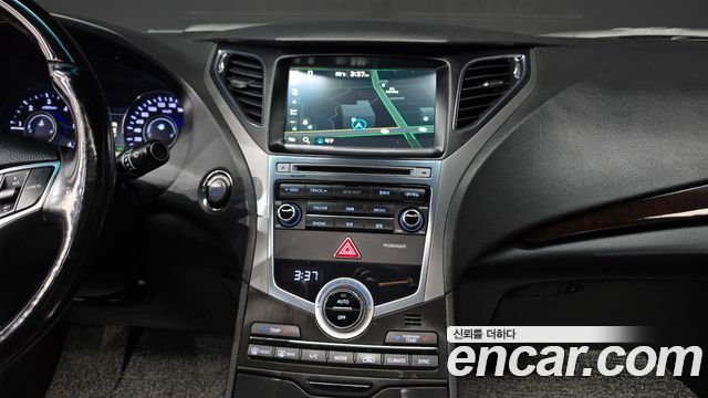 Hyundai Grandeur (HG) HG220 Diesel Premium 2015 — фото 13