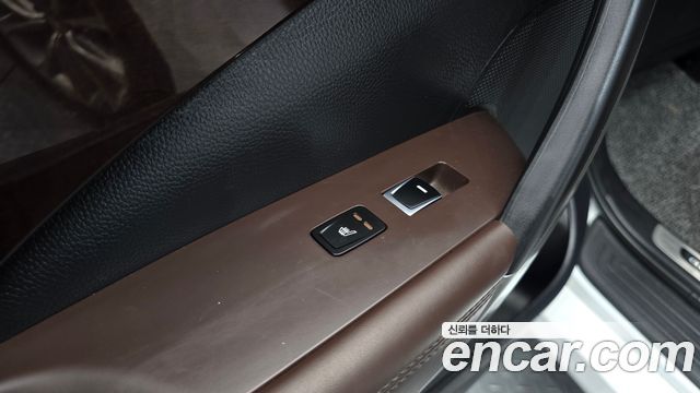 Hyundai Grandeur (HG) HG220 Diesel Premium 2015 — фото 16