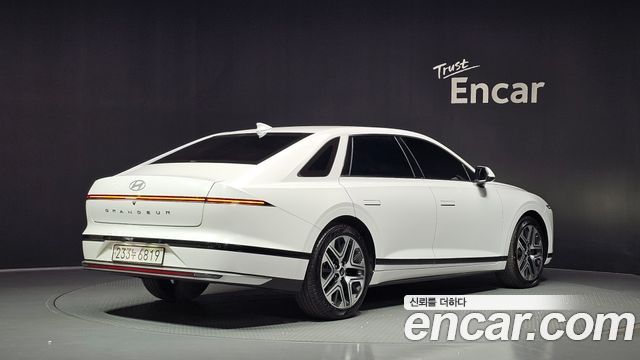 Hyundai Grandeur (GN7) 3.5 LPG 2WD Premium 2023 — фото 2