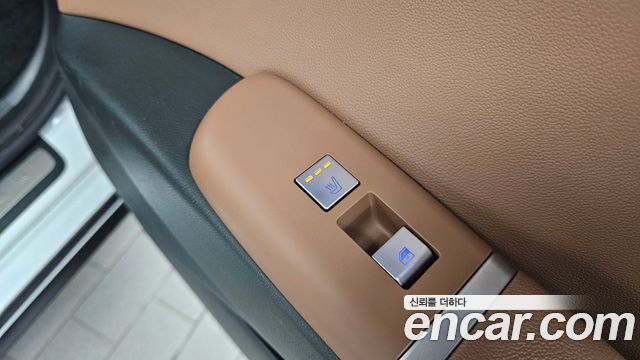 Hyundai Grandeur (GN7) 3.5 LPG 2WD Premium 2023 — фото 18