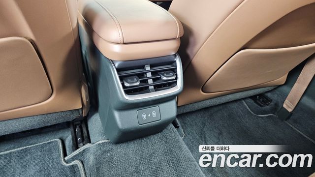 Hyundai Grandeur (GN7) 3.5 LPG 2WD Premium 2023 — фото 19
