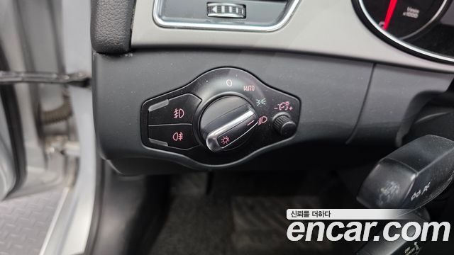 Audi A4 2.0 TDI dynamic B8 2013 — фото 18