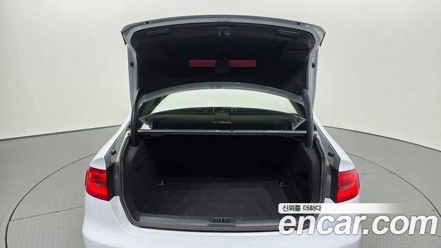 Audi A4 2.0 TDI dynamic B8 2013 — фото 20